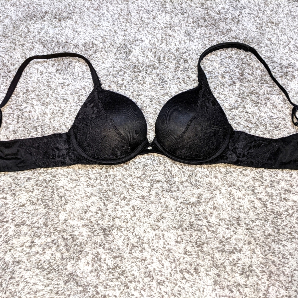 Black Victoria Secret Bra